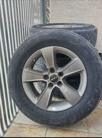 تخم ويل جارجر وتايرات حجم  17 انج نظافه جيده التيرات جدا نظيفه السعر 2...