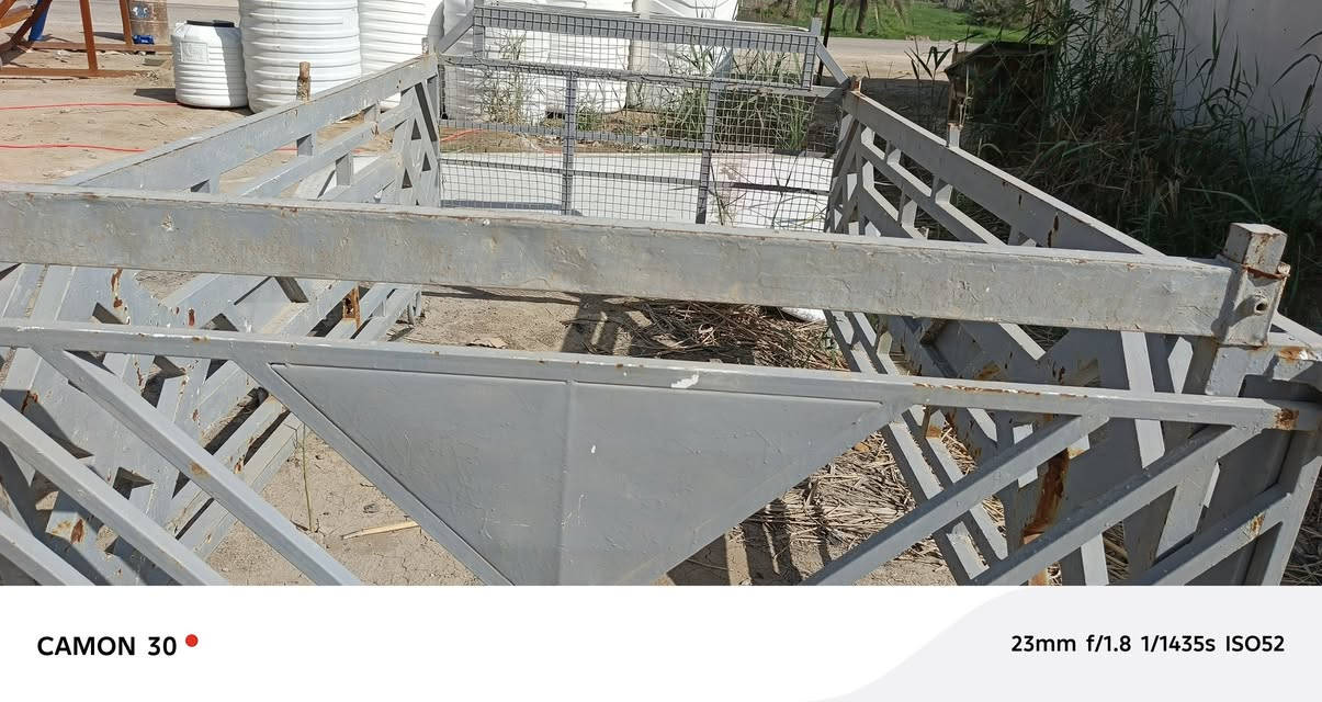 السلام عليكم محجر للبيع السعر ١٧٥ وبيه مجال والاتصال ***********
