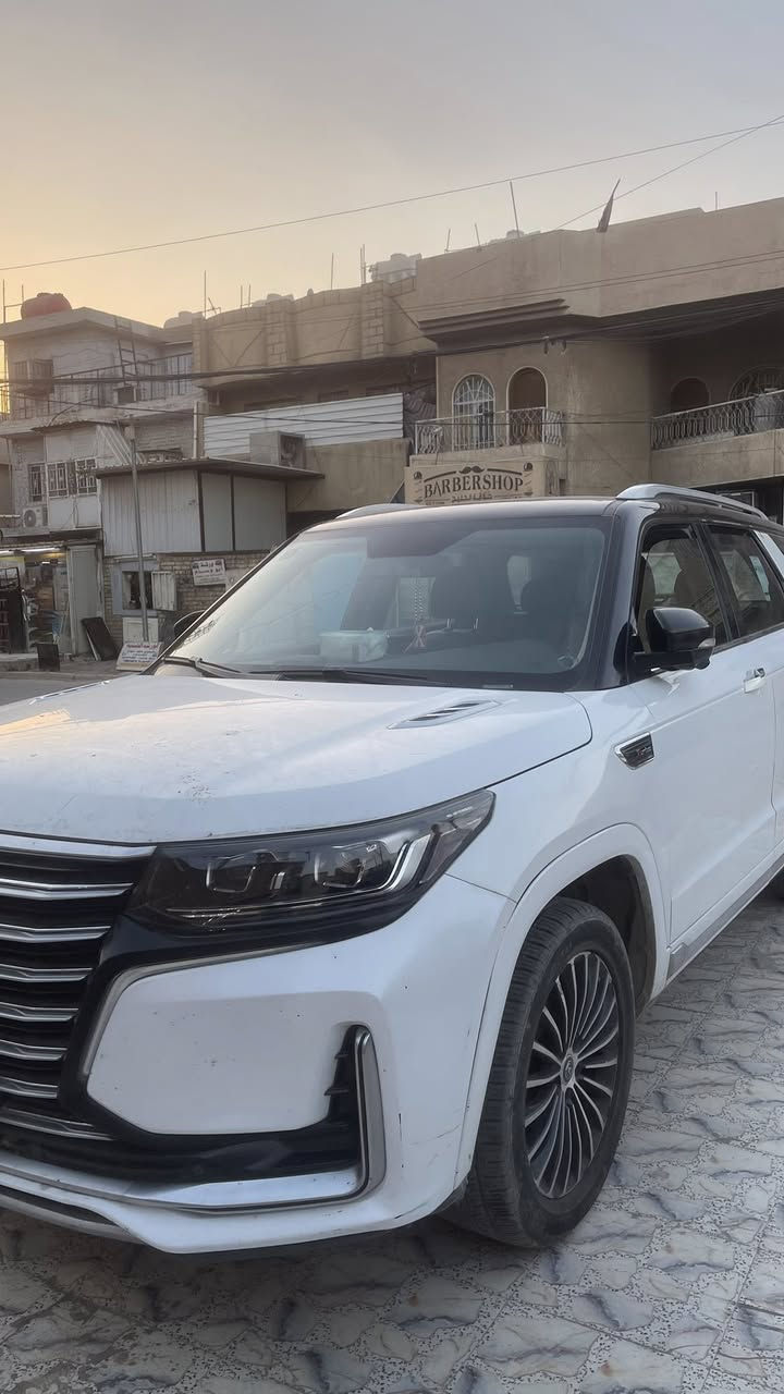 السلام عليكم
شانجان CS 95s
2023
ماشية 50 الف 
بيها طخات واضحة بالصور 
سعرها الكلي ٥٤ مليون واصل ٤٦ مليون باقي ٨ 
سعرها ٢٣ مليون والـ٨ الباقية آنــت تدفعها 
***********
