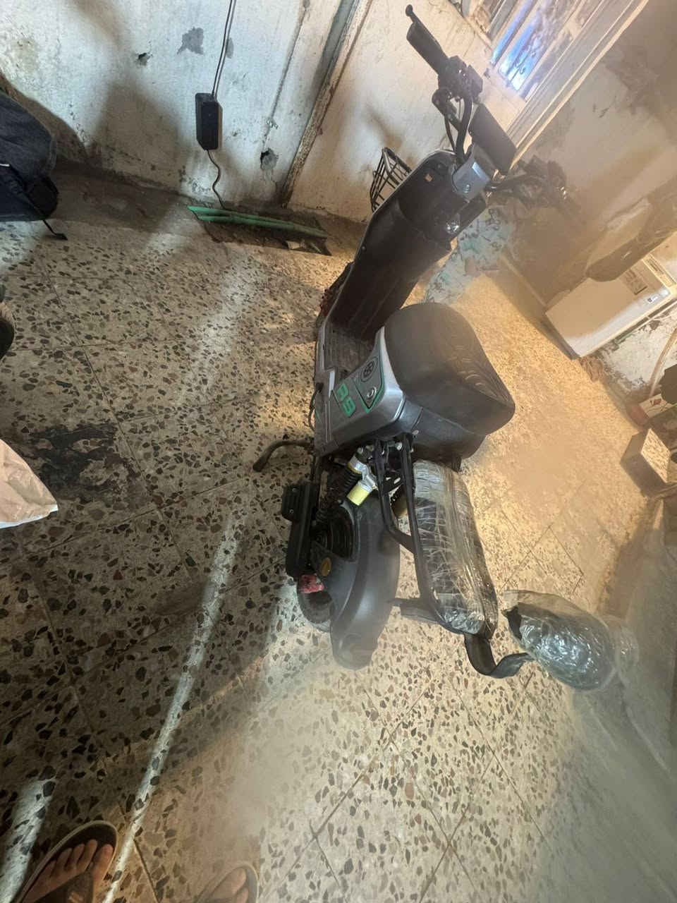 السلام و عليكم دراجه للبيع موديل2026 ماناقصه اي شي كفاله عامه بطاريات 22دبل الكبار دراجه خير من الله تخبل بل مشي تأخذه وتدعيلي السعر 350 العنوان أبو الخصيب البهادريه التواصل ***********
