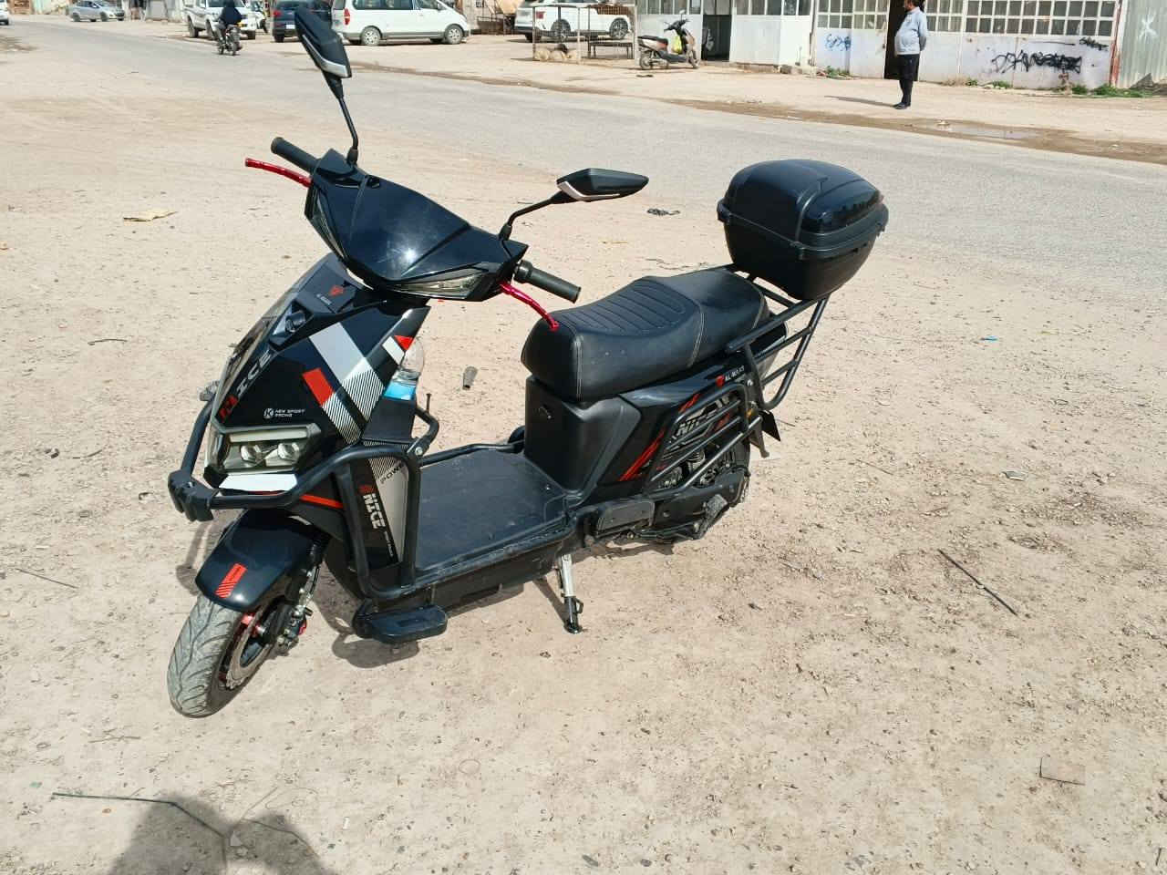 موطور شحن 6بطاريات مستخدم أقل من شهر ***********متواجد ماسنجر واتساب
