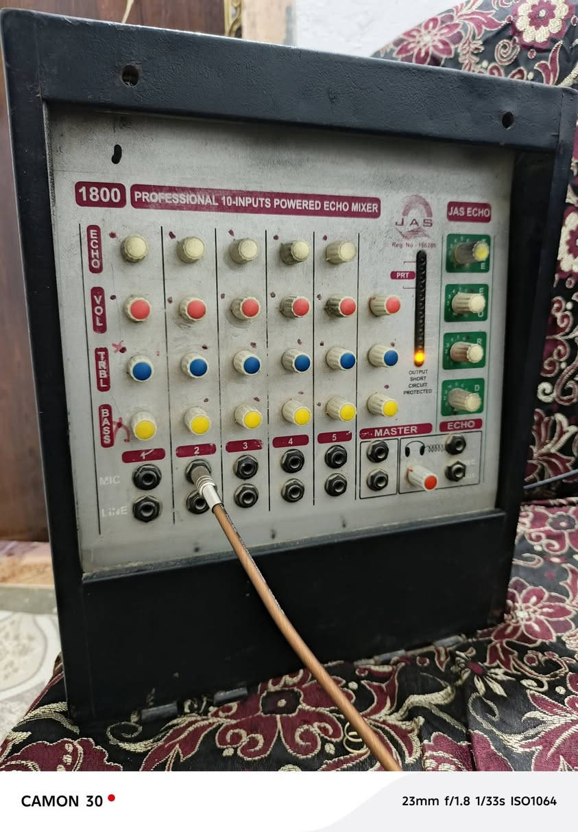 ياالله
جهاز جاسكو خط واحد السعر 125 الف الجهاز كما موضح بالفديو شوف الفديو

***********
