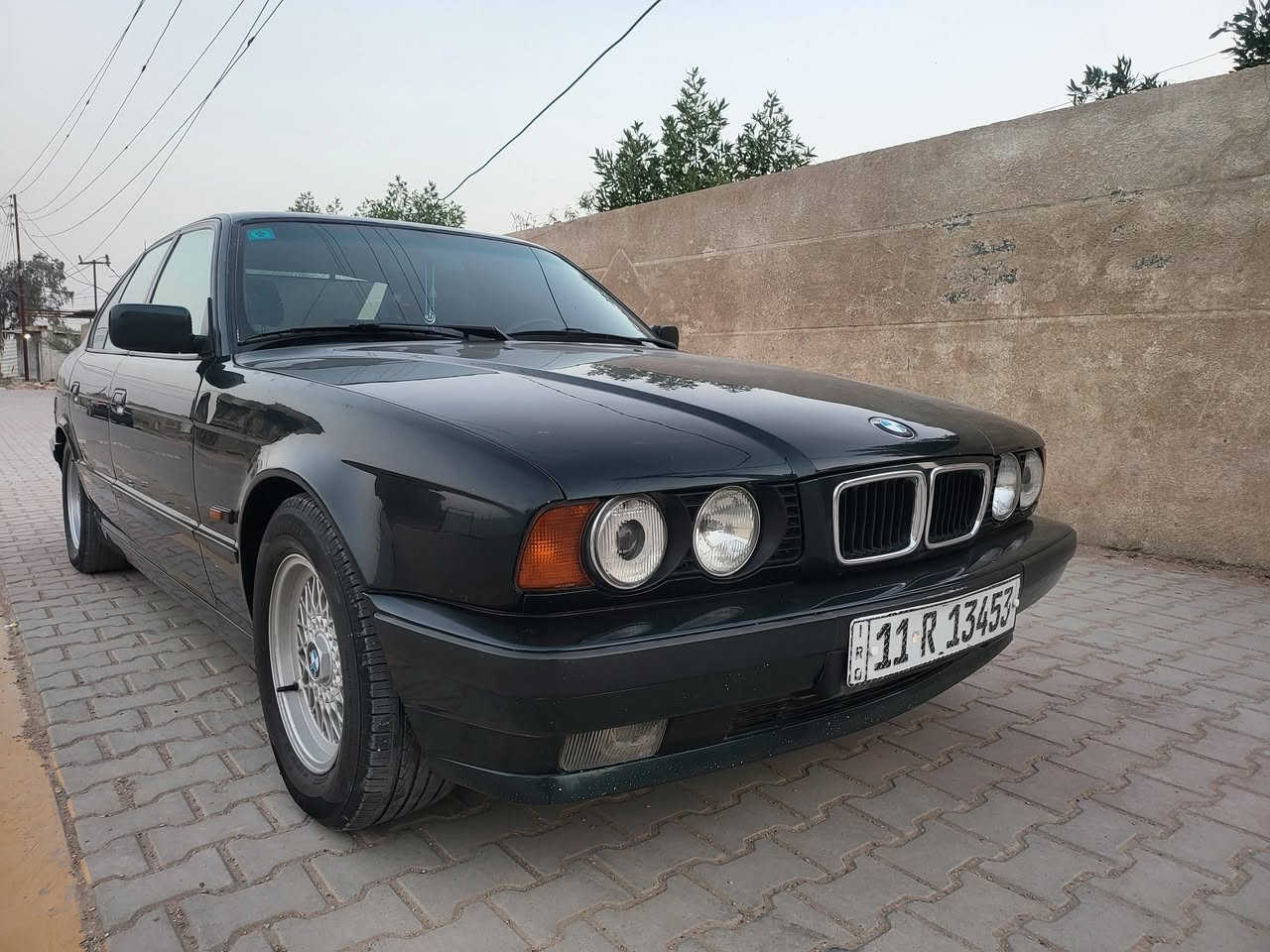 اسلام وعليكم
BMW e34 525i 1993
 للبيع 
السياره مكفوله من كلشي فقط صبغ عام صبغ درجه اولى 
جاهزه ع وضع شركه 
السعر 115 بيها مجال 
عنواني بغداد ابو غريب 
*********** وات ساب
