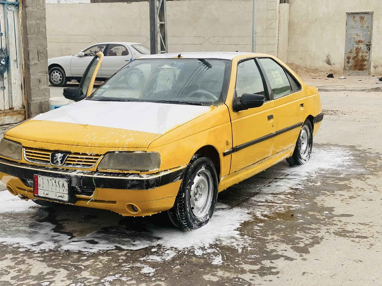 السلام عليكم بيجو 405رقم بصره وراعيها بالبصره بس متواصله اليه هيج أتكفل سرقه وحلال وحرام سياره جاهزه مكينه خير من الله تخم تاير حداديه فول تجي كبل تطلع لشغل سياره سياره مال خبزه سعرها (10)ورقات وبيها مجال حك الجيه المكان زبير رقمي ***********بس واتساب يشتغل
