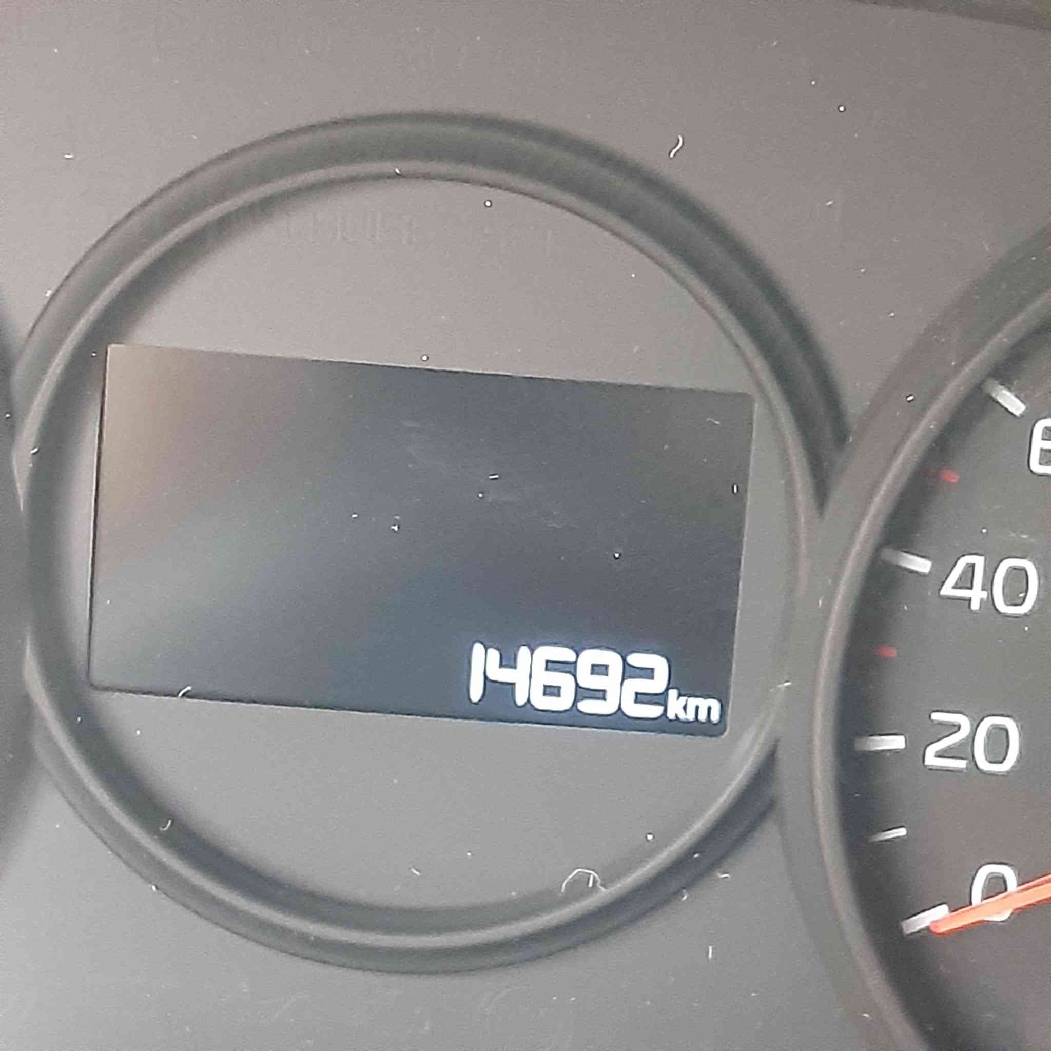 السلام عليكم 
كيا بيكانتو خليجي ٢٠٢٣ بغداد باسمي
مكفولة من الصبغ والحادث سعرها ١٢٨ ورقة 
للاتصال ***********
انتبه : 
الكير AT وليس CVT ابو الدكمة الجانبية  
المحرك  DOCH  وليس  MPI
