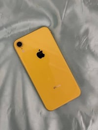 ايفون XR الجهاز مكفول ما مفتوح  ذاكره 64GB البطاريه 76  سعر 180 بغداد ...