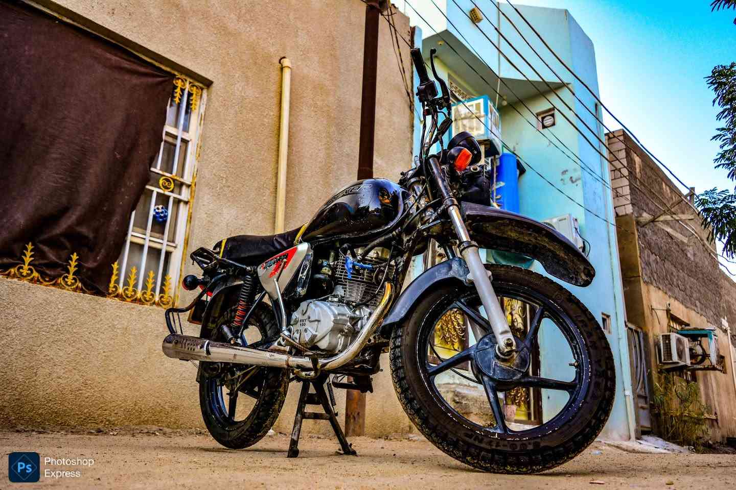 السلام عليكم بوكسر قفاز بدون اوراق للبيع محرك فيوم 150 دراجة بيها عطل كابريته وربط ظفيرة لان مشتريلها ظفيرة جديدة
دراجة حلوة  بس هذني نقصهن يعني حالياً ما تشتغل 
سعرها 300 وبيها مجال قليل مكاني كربلاء حي العباس


**إذا كنت صاحب هذا الإعلان وتريد حذفه لأي سبب، رجاءا أرسل رسالة إلى الدعم الفني**