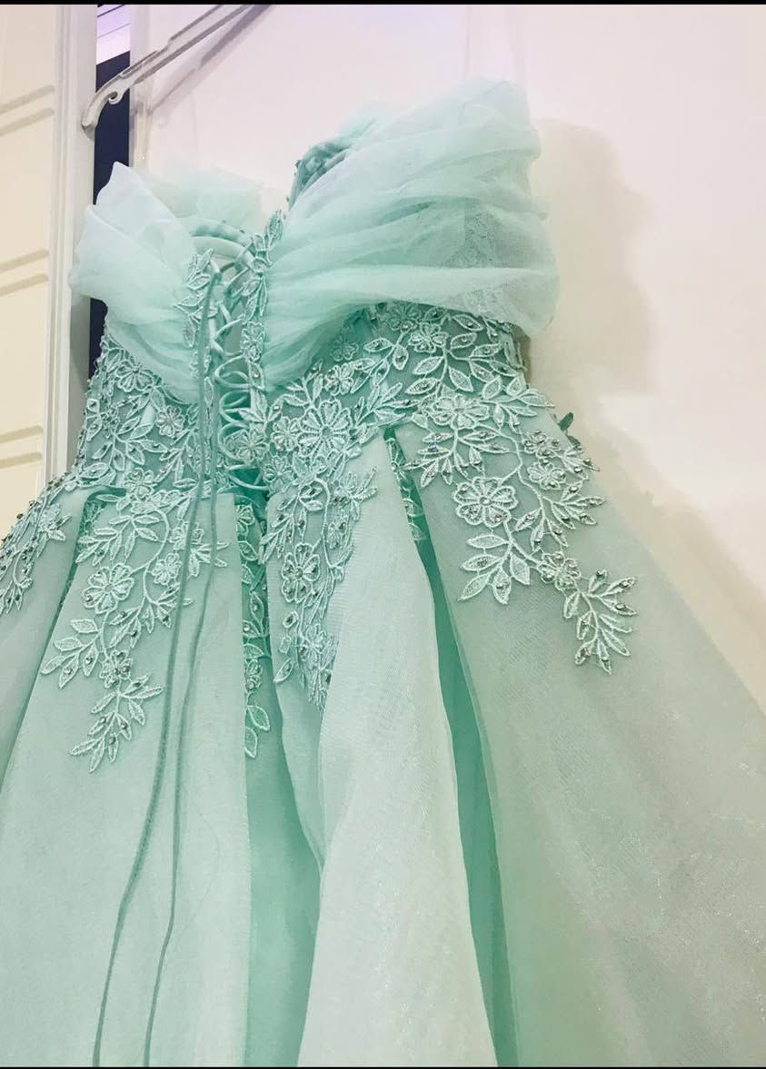 سلام عليكم بنات عندي هذه البدله ملبوسه ساعه وحده بس قياسها 38 ويلبّس 40 وتتكبر وتتصغر


**إذا كنت صاحب هذا الإعلان وتريد حذفه لأي سبب، رجاءا أرسل رسالة إلى الدعم الفني**