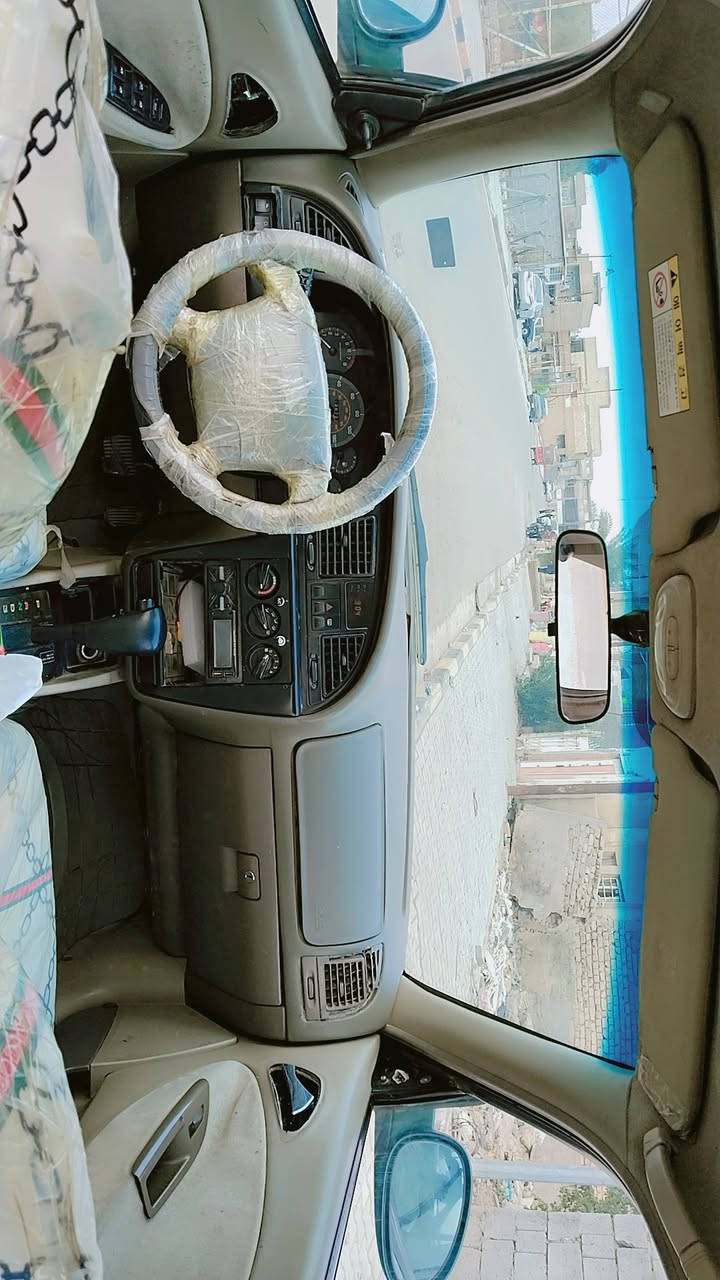 السلام عليكم ورحمة وبركاته
سياره نوبره جاهزه من كلشي 🦅
موديل 2000
كهربائيّات كامله سياره نضيفه
مصبوغه لجماليه بس بيهه باب مبدل مالتفصيخ بلادي
تخم تايرات جدد دوشمه جديده مسجل بلوتوث 4سماعات
سنيويه بسمي رقم ديالى  انكليزي تحويل ثاني وم 
صدر امامي خلفي جديد صار يومين من بدلته
مكينه خير من الله 1800
سياره مال جناي مو بياع شراي تبريد شغال 
ماكاني بغداد الحسينيه مال راشديه
***********
السعر 38 بيهه مجال
