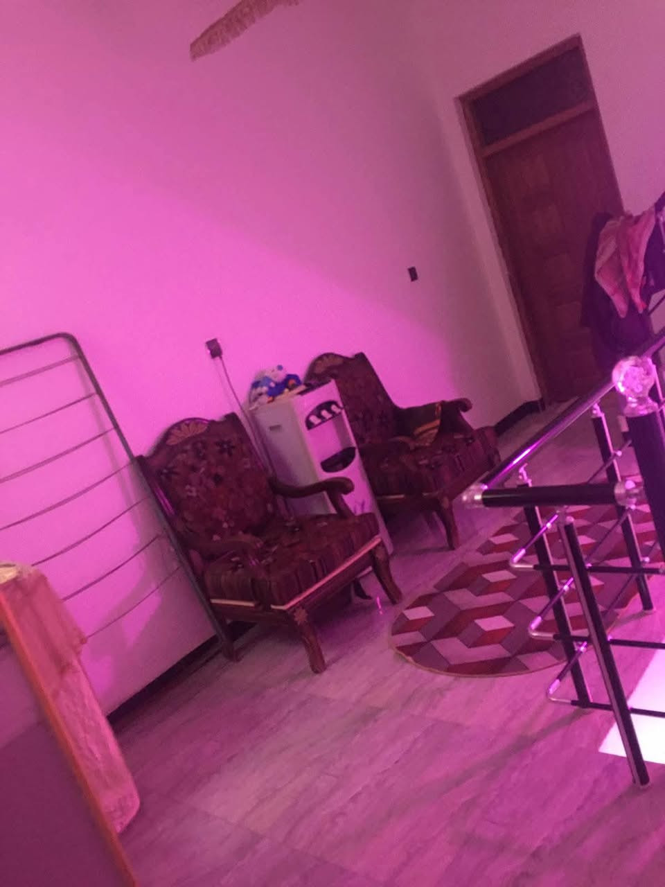 السلام عليكم ....
بيت للبيع مساحه 75 متر بناء جديد ومن الأساس واجه 4 الا ربع  ثلاث طوابق يتكون من 4 غرف نوم وصاله ومطبخ وصحيات موقع البيت الغزالية الهياكل العمداء قرب جامع غازيه السعر المطلوب 195مليون مع المجال  للاستفسار الاتصال ع 

***********
