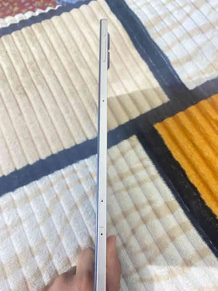 سلام عليكم  ايباد تكنو MEGAPAD 10ذاكره 128يدعم شريحه 4G نضيف ويا شاحنته وحافضه وكارتونته ما بي اي شخط استخدام شهر جديد السعر 160الف المكان الشطره قرب جسر ال عمار للتواصل *********** متواجد خاص
