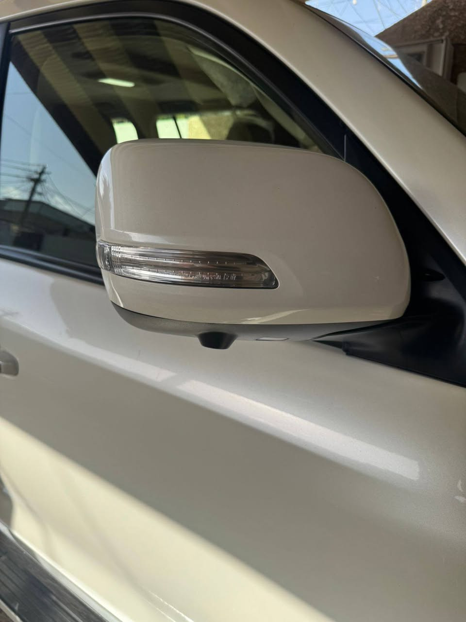 السلام عليكم...
لاندكروز شركات موديل 2021 رقم سليمانية بأسمي فول مواصفات مكفولة كفالة عامة عدا بارد بسيط جدا 
2ايرباك 
جنطة كهرباء 
فتحة 
مقاعد جلد الامامية ٢كهرباء 
4كامرات 
شاحن واير ليس 
منفاخ هواء 
السعر / 495 $ 
الاتصال/ ***********
