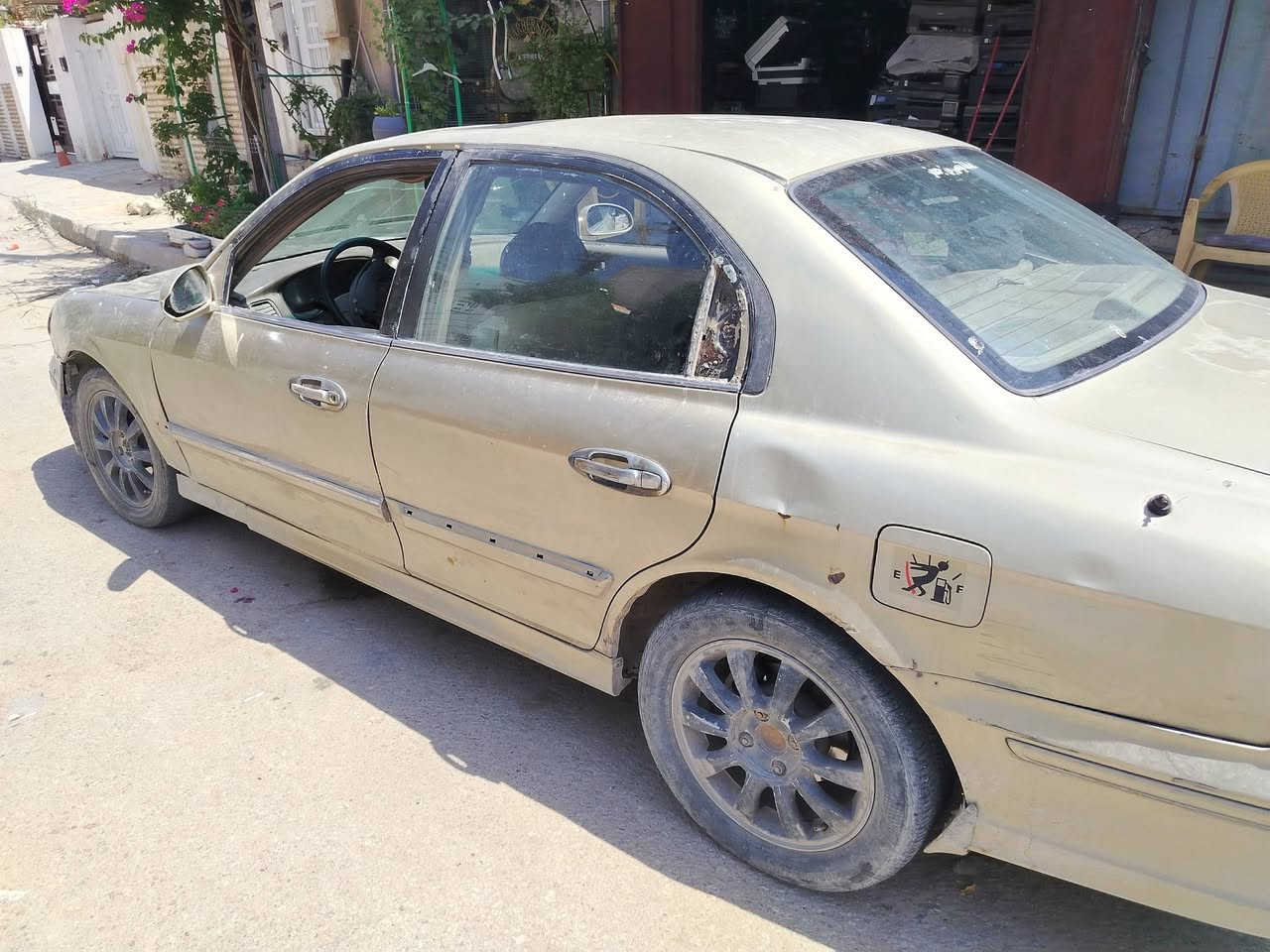 السلام عليكم 
سوناتا وفود 2004 
محرك كورلا 1800
السعر 45 ورقة
***********
مكان السيارة كربلاء
