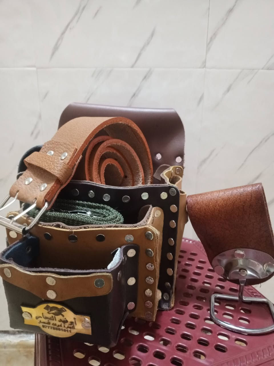 عرض خاص 
صار الطلب يوصلك الباب البيت مجاني 
اسعار مناسبه جدا 🚕توصيل مجاني🚕🇮🇶
 🚕جميع محافظة العراق 🇮🇶
يتوفر لدى ابو ⚒️فهد النجار ⚒️
حراجي جلد طبيعي الاصلي مصري 🇪🇬👜
🔨   ومطارق فولاذ الاصلي مصري 🔨 🇪🇬
واحزمه جلد الاصلي مصري وحماله الجاكوج
🪚ومنشار العملاق 🪚
 ☎️***********،☎️
      *********** ☎️
