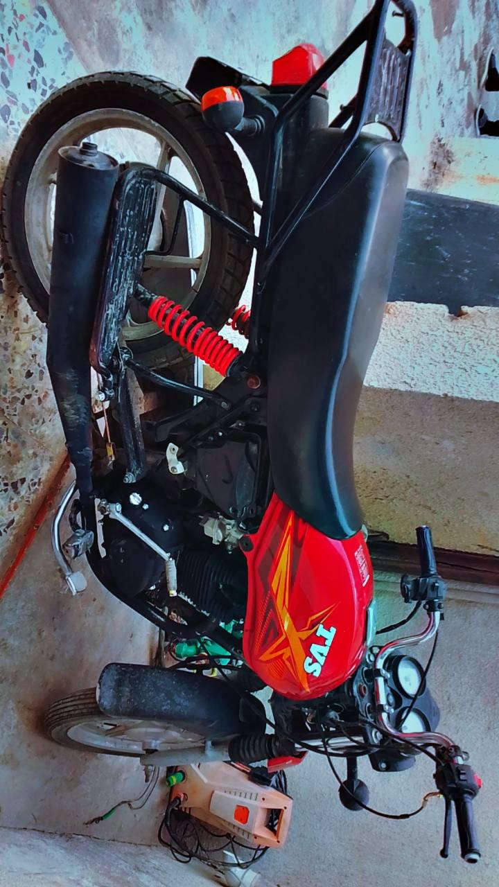 دراجه تي في اس جبلي تفيد أهل الدلفري مكينه ام تي ار 200سيسي شلعه دراجه نقص باتري فقط جيب باتري شد و اطلع فقط مكاتبه و كفاله عامه السعر جدا جدا  مناسب بيع مستعجل لشراي بس لشراي يراسلني *********** واتساب
