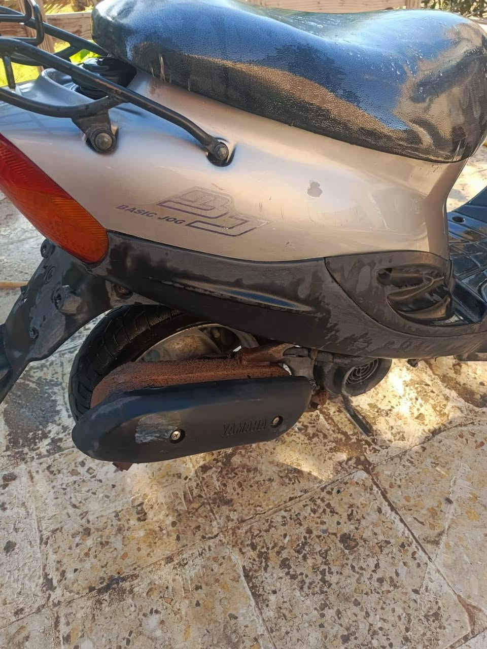 دراجه بيجي حاويه للبيع
كلشي بيه شغال سلف هندر 
الشراي يتصل عالرقم ***********
السعر 700وبيه مجال
