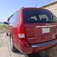 سيدونا ٢٠١٠ • ٧ راكب • رقم بغداد