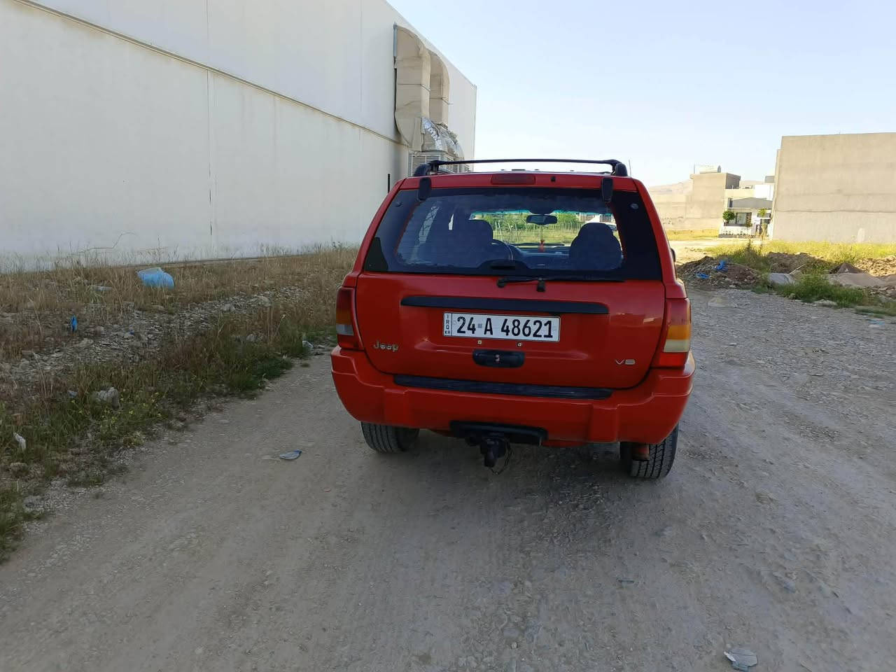 مۆدیل2000  
مکینە 8 بستۆن غازو بنزین 
تەبرید سڵایت جام کارەبا  ABS دەبڵ اکسل 
سەنە وی هەتا 2028
سەیارەکە بێ مەسرەفو تەقە و ڕەقەیە
4 پارچە بۆیاخە 
لە سلیمانیە جوابی چات نادەمە وە ژمارەی خاوەن سەیارەکە دا ئەنیم 
نرخی 60$ مەجال
***********
*********** السليمانية, العراق
