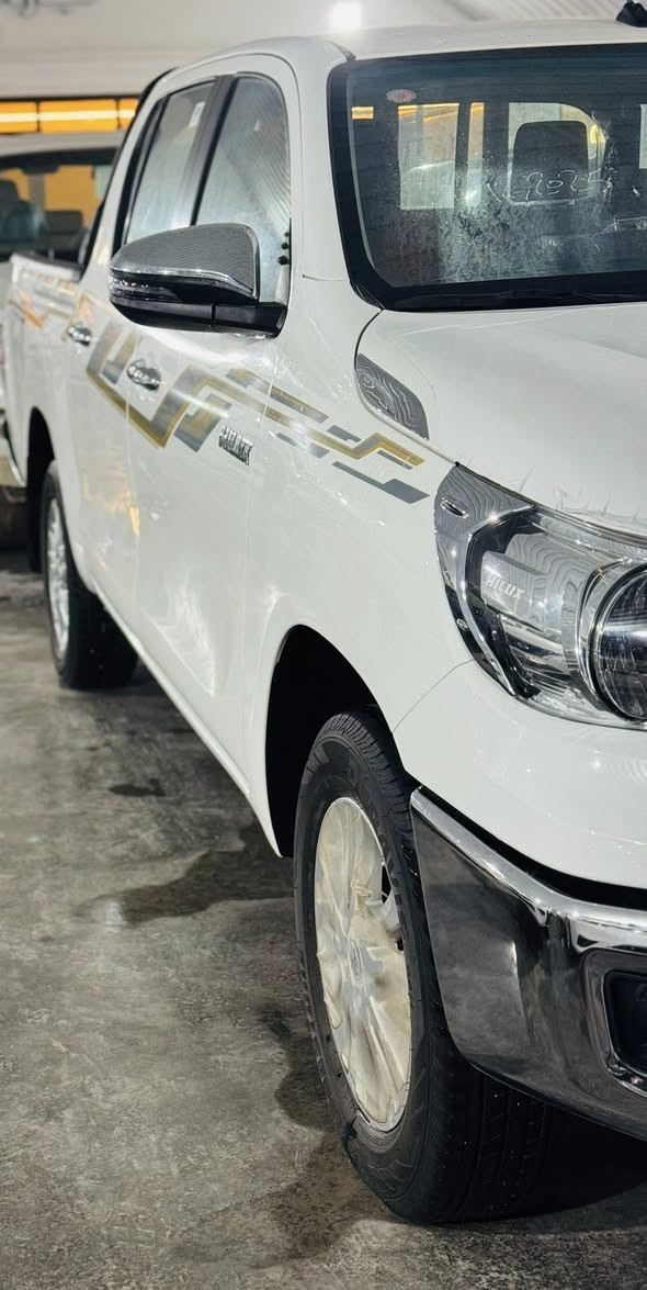 للبيع او مراوس بيكب تويوتا هايلوكس ناصيه كويتيه  

السايرموديل 2025  رقم قادسيه بحاله الوكاله ماشيه 60 

كيلو كير اوتماتيك تبريد قطعتين 

العنوان الديوانيه 

السعر 330

***********
