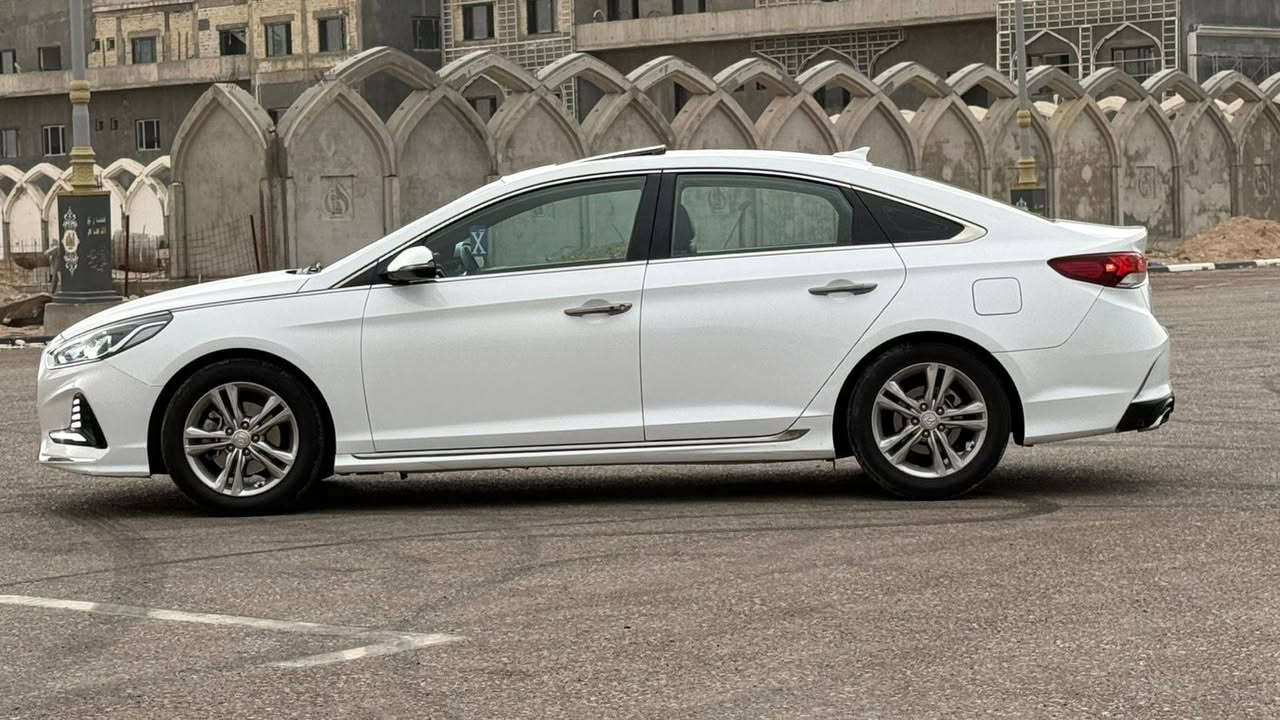 سوناته سبورت  موديل 2018سعر 133وارد مريكي بدون حادث داخله كلين تايتل مكفوله من كلشي بل عراق بيه جاملق وباب اثر شخط  وبيه تكشير بصيط والباقي مكفول كفاله من صبق وضربه وتبديل سياره جديده بمعنى  الكلمه ماشيه 81 موصفات فول واحد على واحد فتحه سقف شاشه كبيره كامره دواره تحكمات ستيرن بصمه تشقيل بصمه ابواب كشنات تدفه كهربائي حساسات خلفي أمامي نضام رادار  شاير بل مري لايت زنون محرك وكير مكفولات محرك 2400حداديه زيرو تخم تاير جديد تبريد ثلج مكان السياره كربلاء المقدسة الستفسار اكثر تصال***********
