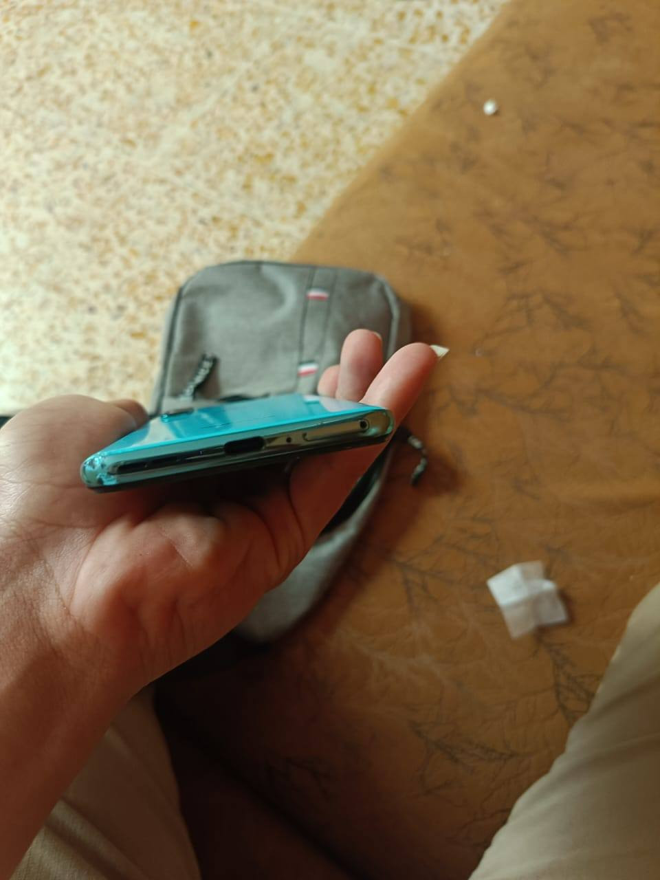 OnePlus Nord 
ون بلاس نورد 
ذاكرة 256
رام 12+7=19
معالج Qualcomm SDM765G 5G
تصوير 4K
ببجي 60 فريم 
نضافة كدام العين 
بي فقط الفطر الي ب ظهر 
بصمة مدمجة بالشاشة 
سعر 250


**إذا كنت صاحب هذا الإعلان وتريد حذفه لأي سبب، رجاءا أرسل رسالة إلى الدعم الفني**