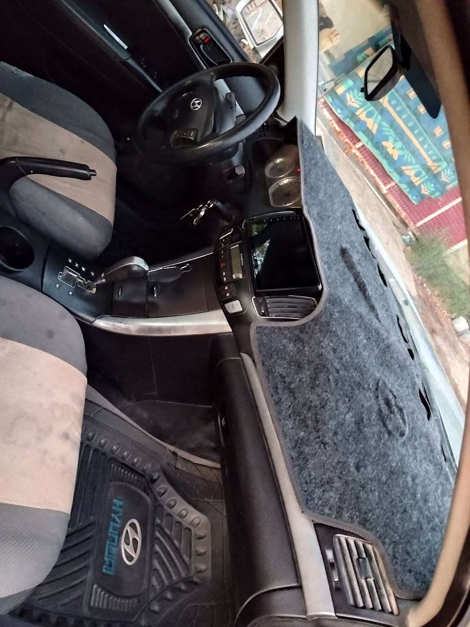 السلام عليكم سونتا مديل 10 سعرها 88 كير محرك مكفوله رقم نجف بسمي سنويه مجدده صبغ حزام ضربه قويه ما بيها مكاني نجف تواصل عل رقم فقط ***********
