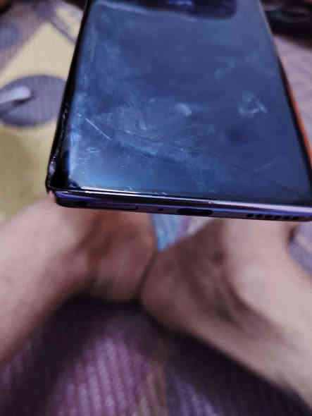 سلام وعليكم موبايل Infinix ZERO 40نضيف حيل بس بي فطر صغير بل جام مثل ما موضح ول سماعه بيه خرخشه شويه تصلح إب خمس تألف ذكره 256رام 8+5
بوبجي 60فريم سعر 175وبي مجال مكاني موصل جانب ال أيمن تل رمان ***********
