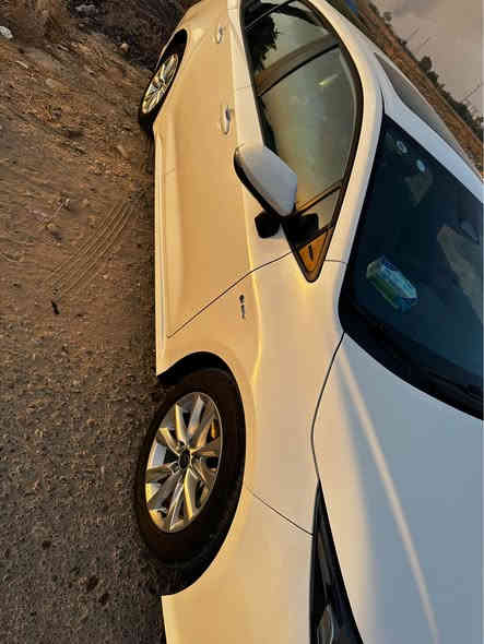 كورلا ٢٠٢٤ فول على اضافات كشنات مدوشمة وارضيات جلد وصندوق مغلف جلد وعليه تغليف على جام واقي حرارة 
سيارة بيها تكحيلات بالدعامية وعلى كد اصبع بارد بالباب ونفس الباب اكو رصعه موضح بالصور سائق  ماشية ٣١ الف كيلو باسمي بغداد تواصل رقمي *********** مكان بغداد شارع فلسطين بغداد
