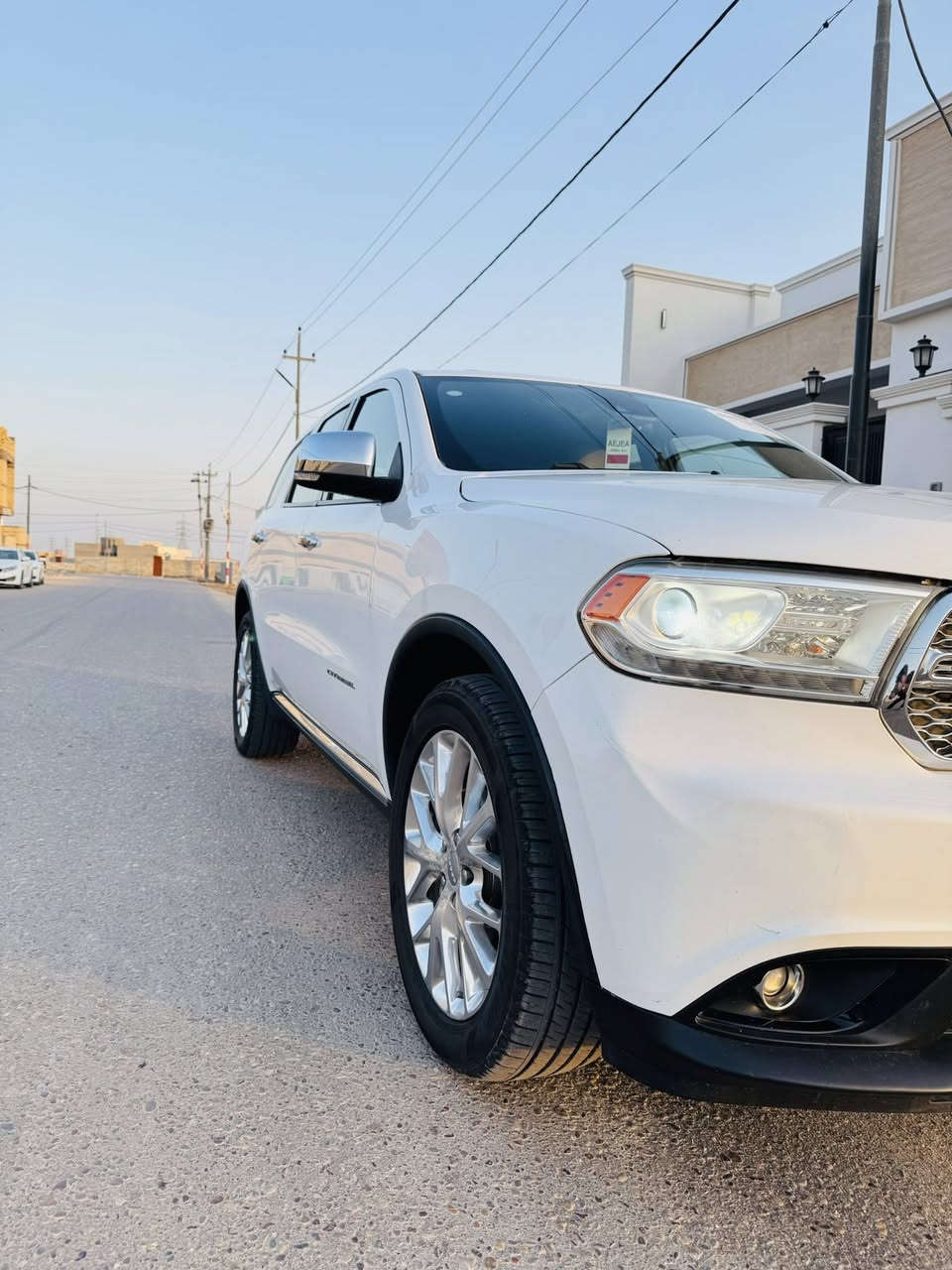 السلام عليكم
دورنكو 2015دخول جديد كتاب ضباط 

فئة سيتاديل. اعلى فئة فول مواصفات 

السيارة بدون حادث بارد بالجاملغ كد شبر 

فتحه 

بصمه 

كشنات منفصل 

مري قلاب 

3شاشات 

رادارات 

كشنات حار بارد 

٣وضعيات للسائق 

٧راكب وبعد مواصفات معروفه السيتاديل 

السيارة جاهزة ماناقصها برغي النضافه فول  

باقي التفاصيل رقم صاحب السيارة ***********
