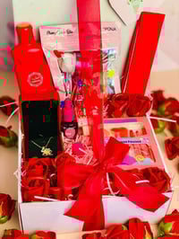 بوكس عيد الحب • هدية رومانسية • توصيل جميع المحافظات