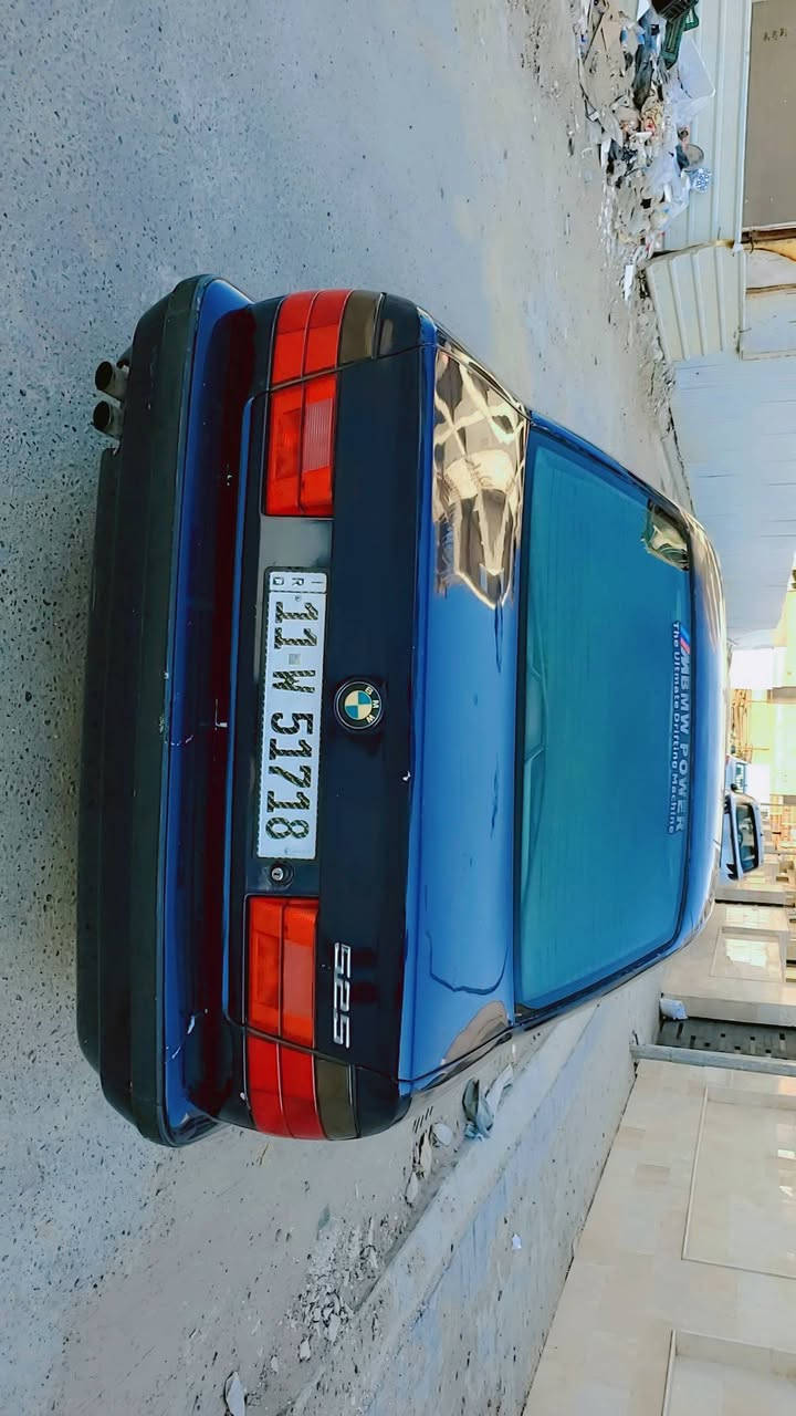 السلام عليكم BMW 1991
 مكينة مسكر تك فانوس حاوية قبل سبوع شادهة 
السيارة صبغ عام بدون حادث 
رقم بغداد سنويه وهزة جديد بسمي 
تخم تاير جديد صدرامامي جديد 
باتري جديد ادامة منضومة وقود كاملة
مروحة كهرباء تبريد شغال 
كهربائيات كلها شغاله 
السعر 58 وبيها مجال 
مكان السيارة بغداد ***********
