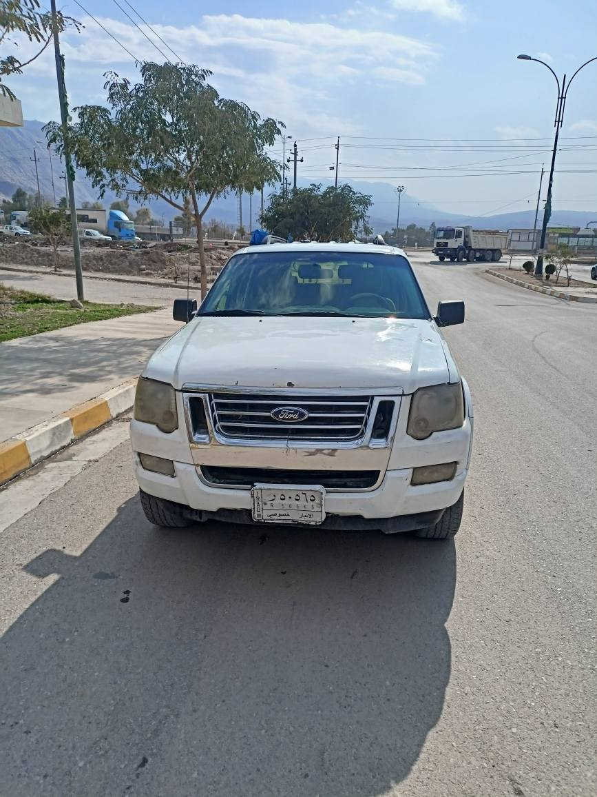 فۆرد ئێکس پلۆر مودیل 2007فول مواسەفاتە بەس سڵایت نیە،،سێ ڕیز کوشنە،، گێڕو مەکینەو تەقەوڕەقەی بەشەرت،، سەیارەکە 168هەزاری حەقی قی ڕۆشتوە،،سەیارەکە ساخە و حیزام بۆیاخە،ڕەقەموسەنەوی لەگەڵە بەڵام من بەهەدیە ئەیدەم،،گێڕومەکینەیم گۆڕیوە بۆشاهینە،،زۆر بێمەسرەفە،،سعری 55وەرەقەو مەجالێکی کەم،،
***********
*********** السليمانية, العراق
