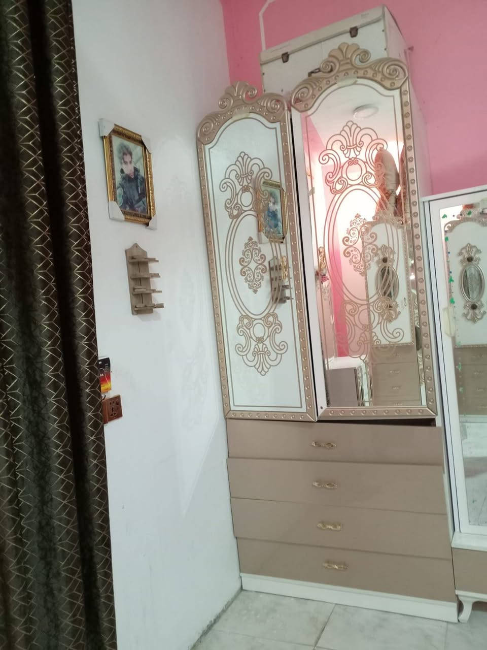 غرفه تركي البيع 400وبيه مجال
تواصل ***********
