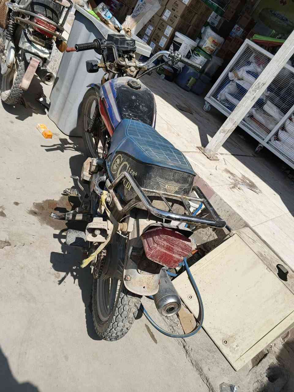 السلام عليكم درجة للبيع وراقص كامله السعر ،200, المكان ديالى الخالص ***********
