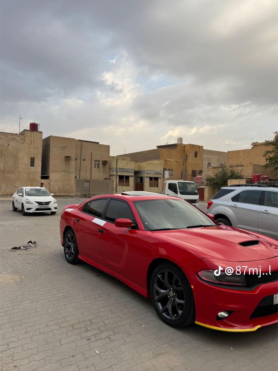 السلام عليكم للبيع جارجر 2019خليجي GTفول مواصفات شركة هارلم كفاله ماعده بارد بسيط بل باب الخلفي سياره جديديه كلش وجاهزه من كلشي رقم اربيل سنويه مجدده اول وكاله مجانيه العنوان بصره حي الخليج الجمعيات ***********
