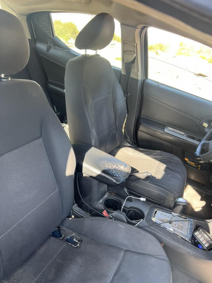 السلام عليكم دوج افنجر 2009 السياره محرك 2400 مثل مشوفون بالصوره يحتاجلها ترتيبات بسيطه مثل الجامامت الجانبيه السياره مكينتها تعبانه بس شغاله يعني وتمشي بيها كازكيت حسب ميكولون اني مبدل بالسياره راديتر جديد وجويتر وفيت بم وصدر قبل ٤اشهر هيج يعني 70/١00 صدرها امامي وخلفي مبدله وبنكات هم مبدلها وبلكات هم السياره شغاله وتمشي اني أبيعها مكينه كايمه يعني بس هيه شغاله طبيعي كيرها خير من الله السياره قفل 54ورقه منزل منها سعر مكينه وعليها غرامه 200 الف ينزل من السعر هم للتواصل ***********
