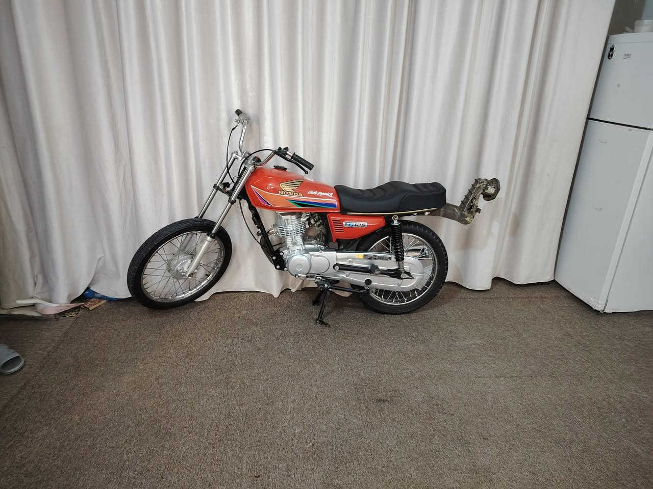 السلام عليڪم
دراجه موديل 26صارلها شهرين من معمره دراجه مامفتوحه نامه شلامجه دراجه مكفوله الرقم ***********
