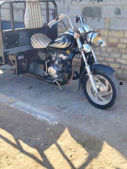 السلام عليكم ستوته للبيع موديل 2011 أوراق أصوليه اكسن ابلادي محرك 24 شرط ما مفتوح شاصي مكفول كفاله عامه بدي تسكام جديد السعر بمليون و خمسميه و خمسين وبيها مجال للشراي يتصل ع الرقم ***********
