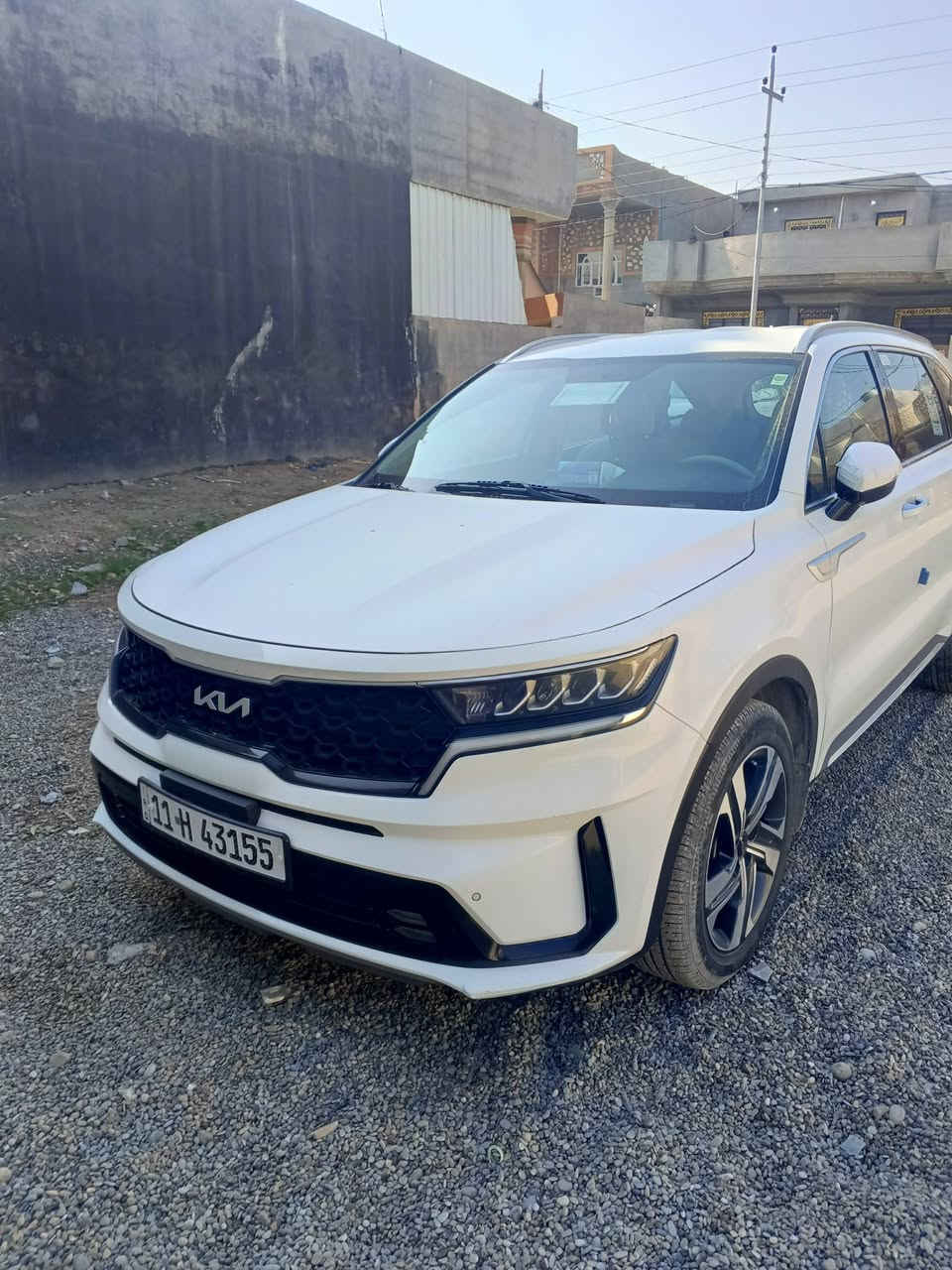 سلام عليكم للبيع سورنتو 2022
سيارة ماشية 97 الف حقيقي 
سيارة فول مواصفات ما عدة بونوراما 
فول تحكمات جهتين 
كير ماوس 
تحكمات قيادة فول 
حساسات امامية وخلفية 
كامرة خلفية 
شفتات قيادة 
تشغيل عن بعد 
سبعة راكب 
ثلاث قطع تبريد 
تحكم تبريد تبيانو 
شاشة كبيرة 
بك لايت خلفي لد 
ولايتات امامية اربع عدسات 
6 سلندر 
اثر حالوب قليل جدآ وبيهة بارد علة كد اصبع 
رقم بغداد سنوية حد 2027 
وسيارة بأسمنة وسعر 275 
رقم ***********
 مكان ديالى جلولاء
