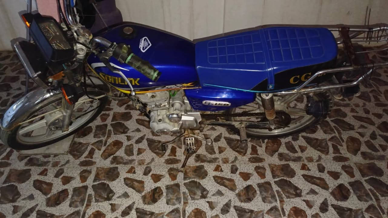 سلام عليكم
دراج تايكر للبيع موديل 2020 دراج 5 كير نضيف فول كهربائية شغال سلف شغال تايرات جدين محرك كاتم لا صرف ولا بخار سعر 375 مكان كركوك 
ارقم /***********/
