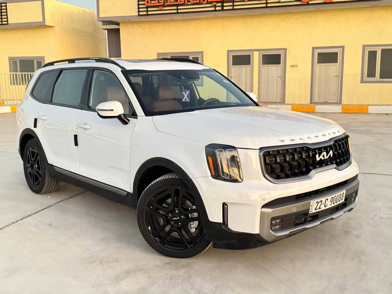 كيا تولرايد 2023 فول موصفات 1/1 اعلئ فئه رقم اربيل تريد وكاله تريد تحويل وارد امريكي حادثه جاملغ وبنيد بدون ضرر داخلي وبيه مكانات صبغ مكينه كير كهربائيات حداده تخم تاير كله جديد عل وضع الشركه مكينه 6 سلندر ماشيه 38km / سياره جاهزه من كلشي ما ناقصه شي السعر 263$ وبيها مجال 
الاستفسار // *********** البصرة, العراق
