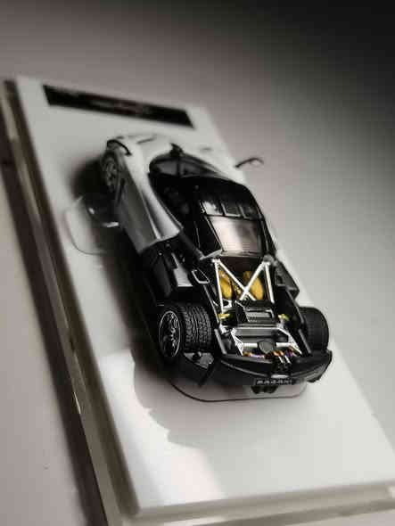 Bagani Huayra
1:64
By HKM PREMIUM 
*********** 📲
ملاحظة 🚫 ⛔ 
ذمة بركبتة الي ياخذ الصور انكسر ضهري 😭 
#tsar_store #diecast #bagani #huayra #luctury #عالم_المصغرات_والمجسمات #مصغرات #نماذج_مصغرة
