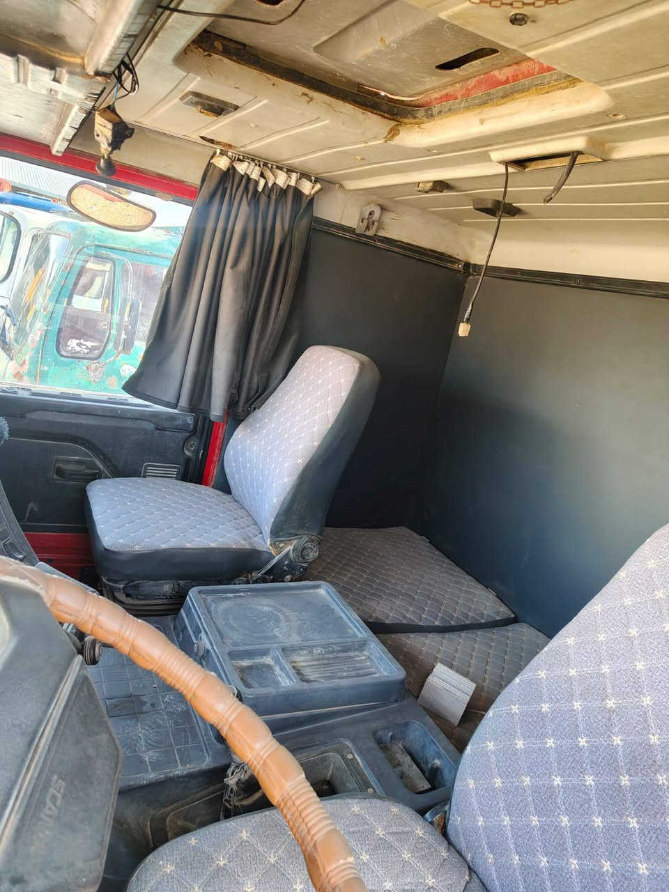 للبيع سكانيا 113 سياره جاهز العمل ستفسار *********** مكان السياره نجف
