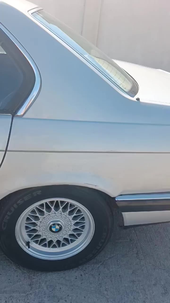 السلام عليكم بي ام735 فول مواصفات موديل 94للبيع اوامراوس مكاني رمادي تاميم شرط التحويل السعر55مال بيع سياره جاهزه فقط الصدرتعبان ***********
