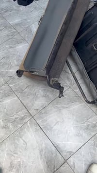 كشنات لاندكروز 2005بلاديات  سعر 150::::::07713420210مكان حي جهاد