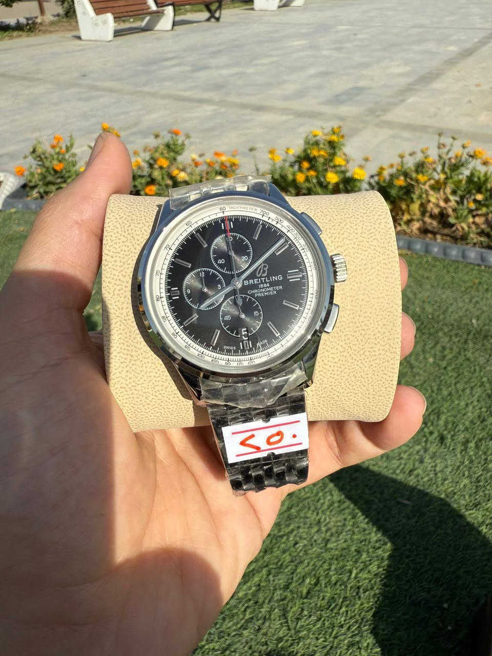 ساعات ماركات اصلية
السعر السابق ٢٥٠ الف دينار عراقي السعر الحالي ١٥٠ الف 
الشراي خاص 
او يتصل على الرقم 
 
 الاتصال على الرقم أو واتس اب...
*********** سيد عمار
 *********** محمد مهدي 
يوجد توصيل  جميع محافظات العراق(5000)
