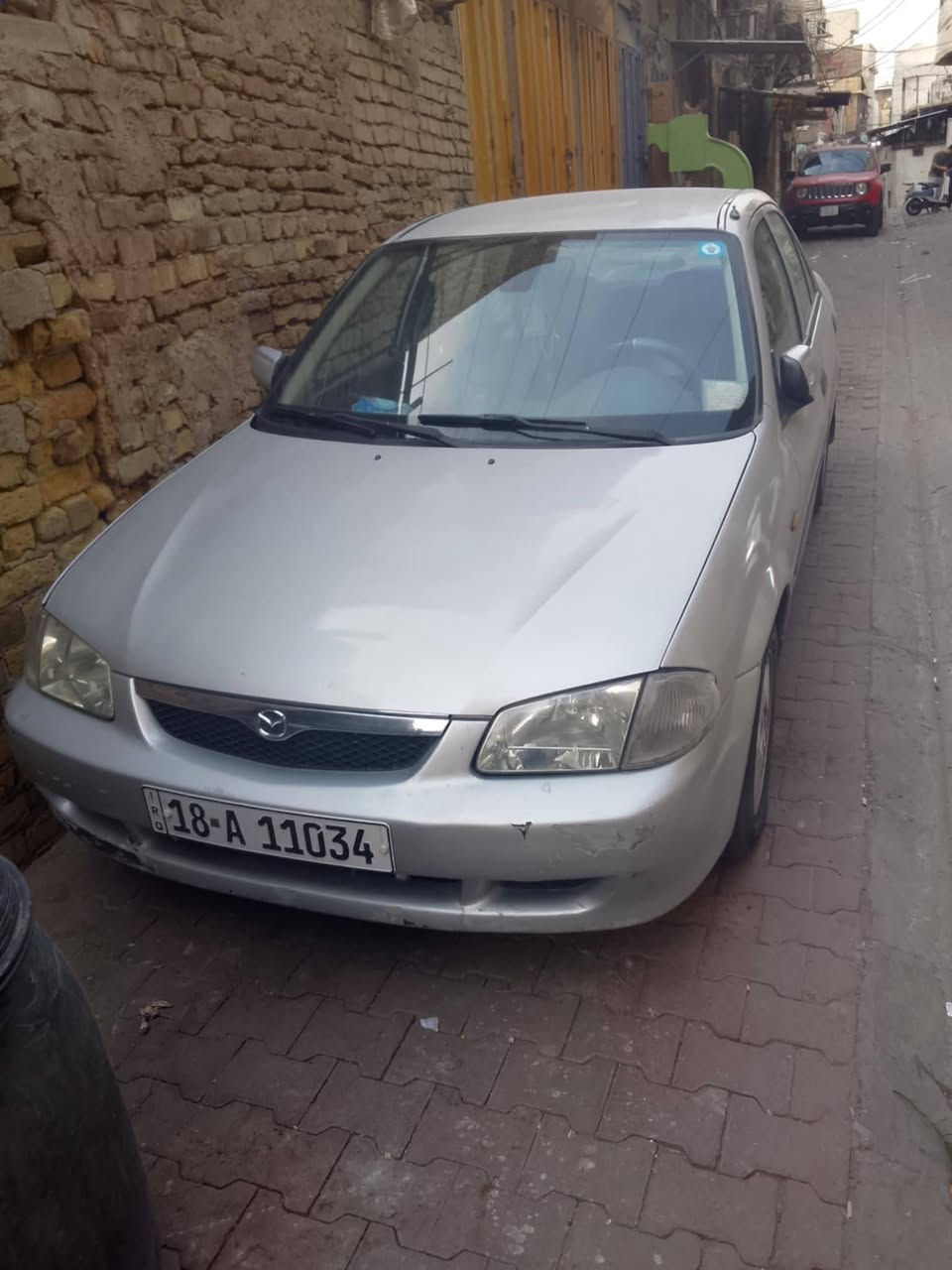 من رخصة الادمن سيارة ماصدة موديل 2000حجم 323 رقم دولي محرك الفين كير اوتوماتيك تبريد شغال تدفئة شغالة تخم تاير  ناعمة جدا اوبلعافية التصير من نصيبة مكانها المحمودية واتساب ***********
