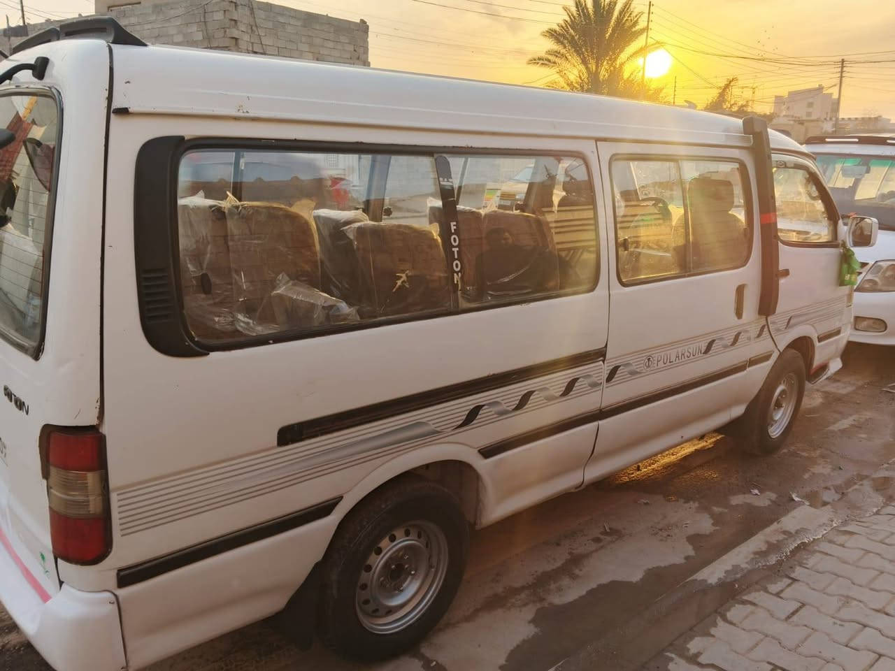 سيارة فتون 2009 رقم إنكليزي بغداد حره السعر 58. بيهه مجال ***********
