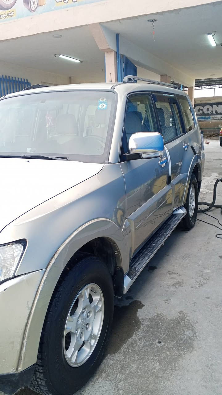 السلام عليكم باجيرو 2007 مكينه 3000 مكينه وكير خير من الله بيهه صبغ فقط 3 قطع جاملغ وباب وبنيد بدون ضربه تخم تاير جديد تدفئه تبريد مكاني بغداد الحسينيه الراشديه رقم الهاتف *********** السعر 95 وبيها مجال قليل
