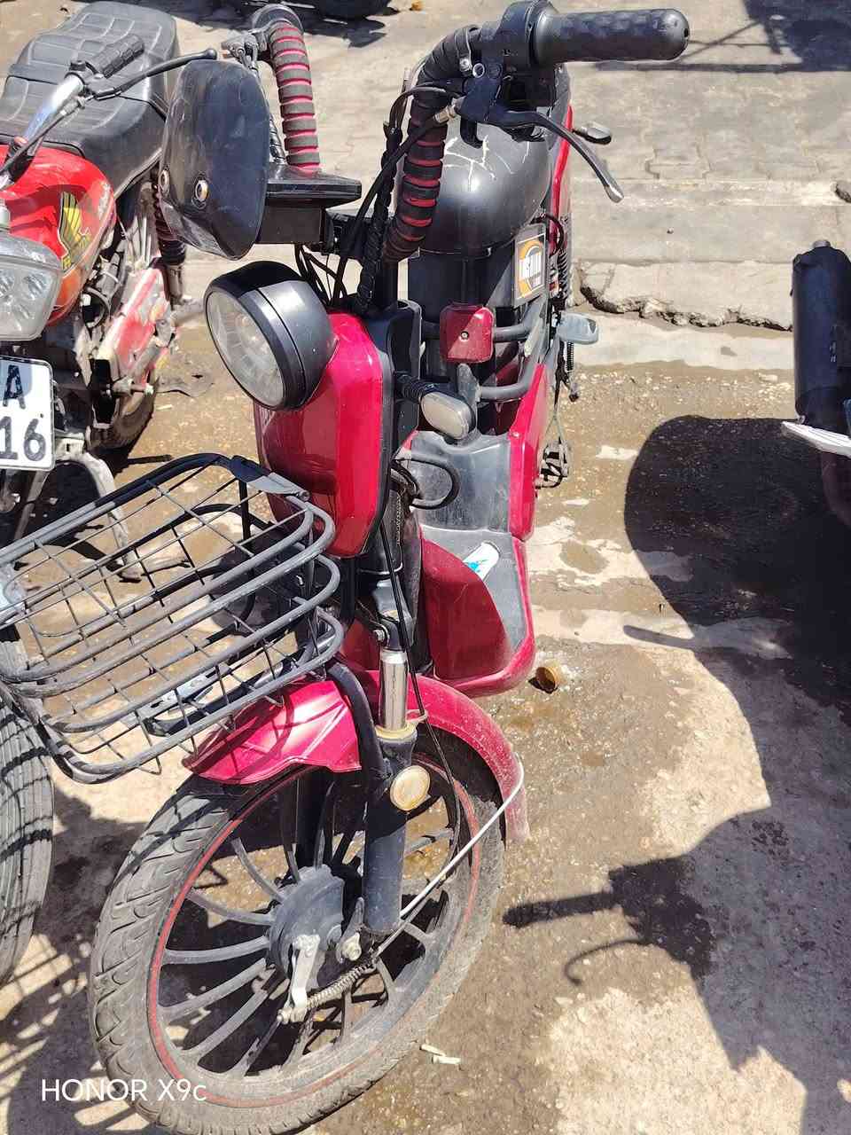 سلام عليكم باسكل شحن للبيع نضيف تصال عل رقم فقط ***********
